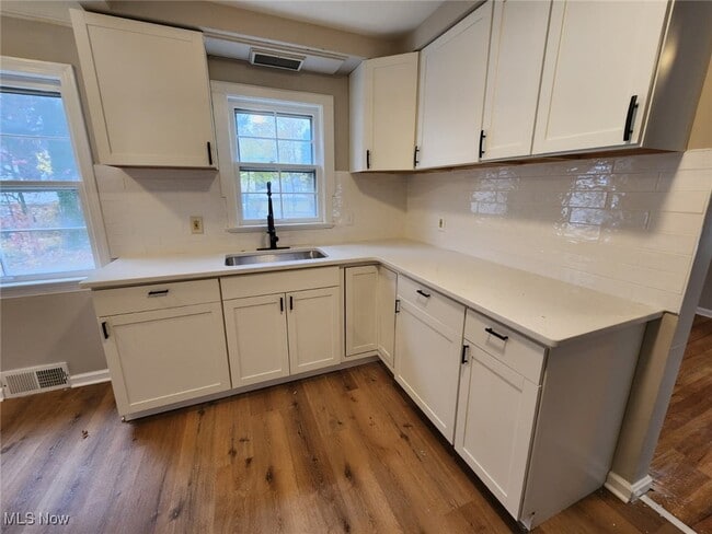 Building Photo - 1062 Argonne Rd