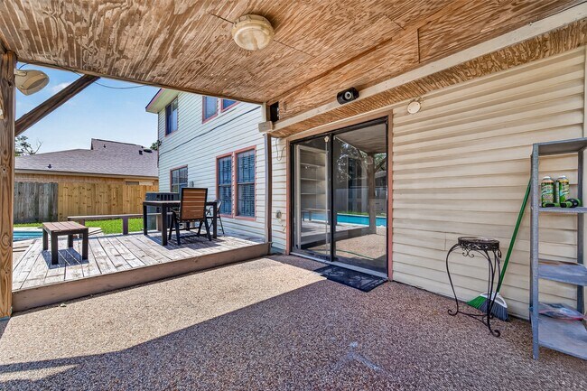 Building Photo - 6419 Paso Del Sol Dr