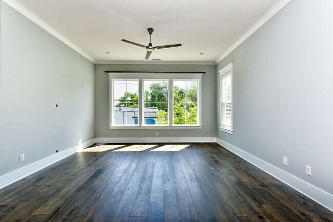 Building Photo - Brooklyn Art District | 2-Bedroom, 2.5 Bath