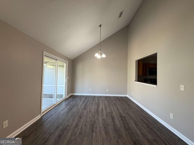 Building Photo - 311 Gary Cir