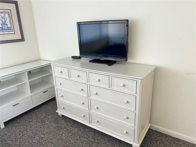 Building Photo - 1001 Point of Rocks Rd