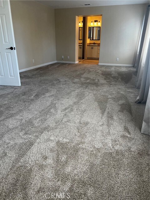 Building Photo - 12 Campamento