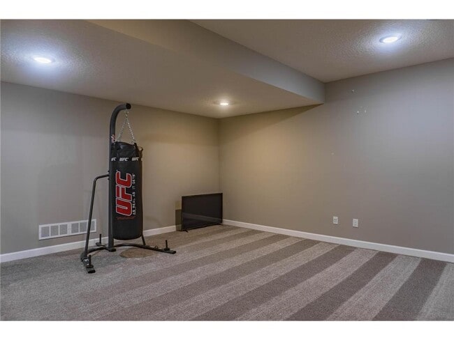 Building Photo - 1582 Edgebrook Ln