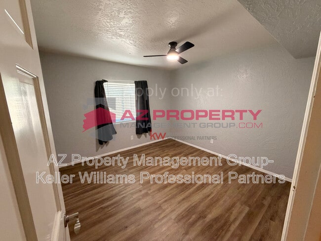 Building Photo - 12817 N 1st St