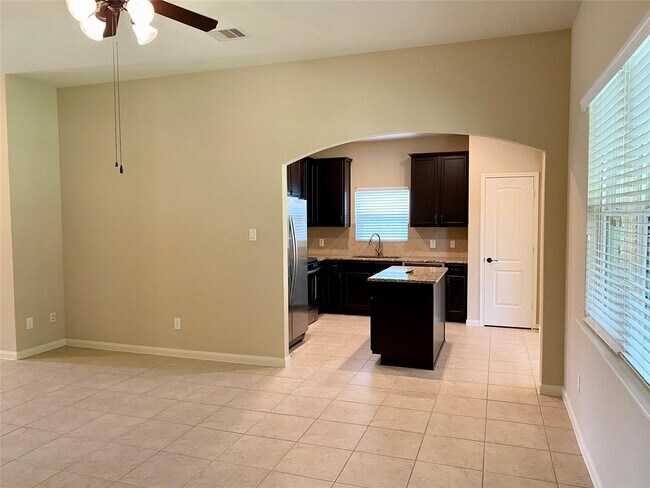 Building Photo - 7639 Daisy Port Ln