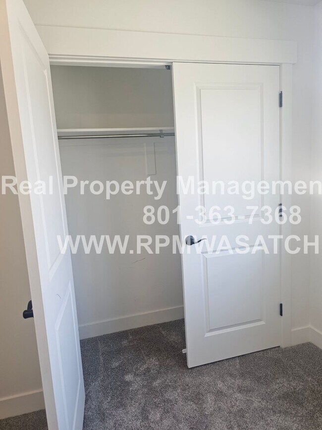 Building Photo - 738 N 160 E