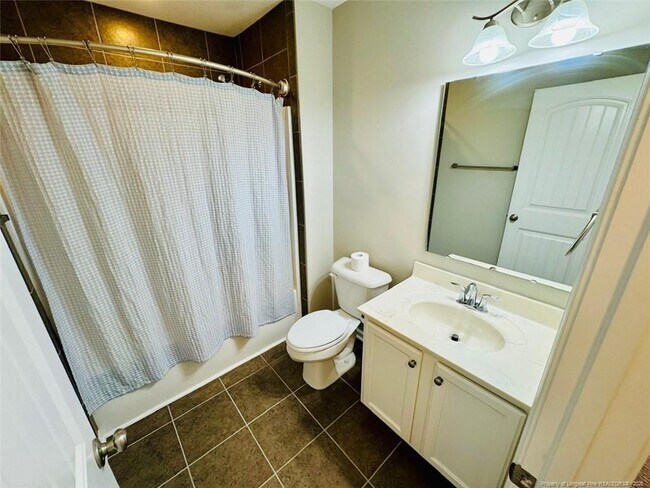 Building Photo - 843 Screech Owl Dr