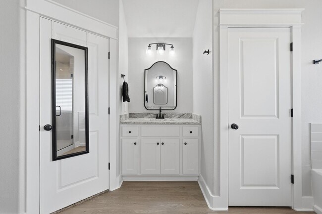 Building Photo - 173 Brazos Bnd