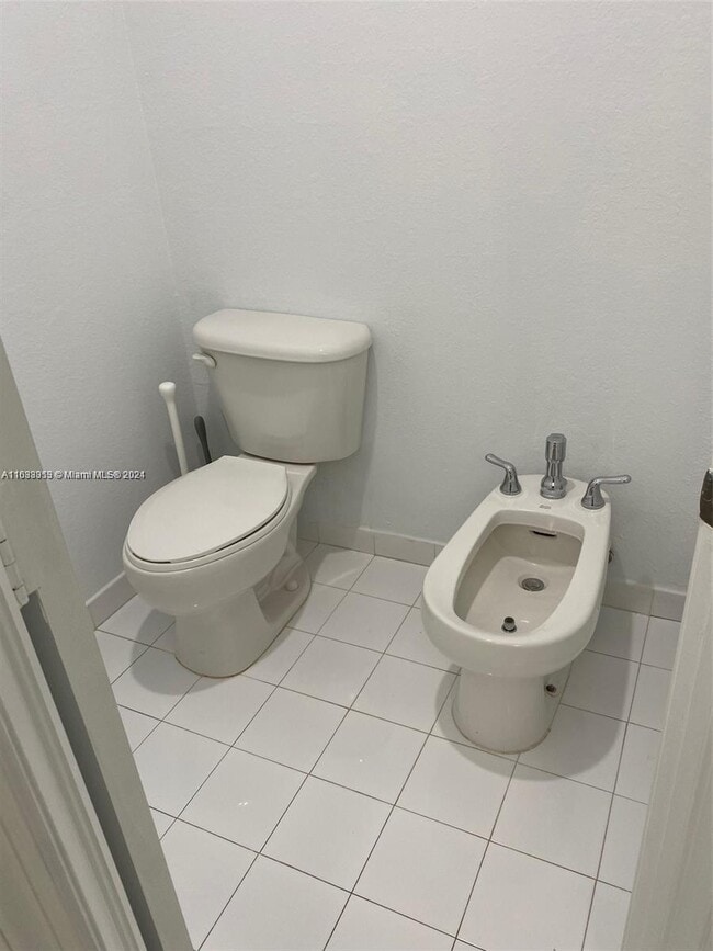 Building Photo - 11541 NW 79th Ln