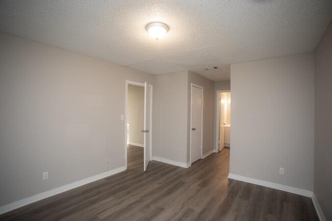 Building Photo - 309 W Marigny Cir