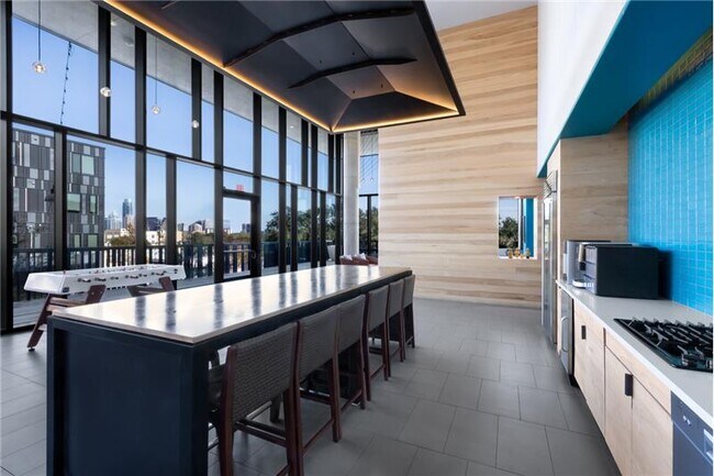 Building Photo - 1102 S Lamar Blvd