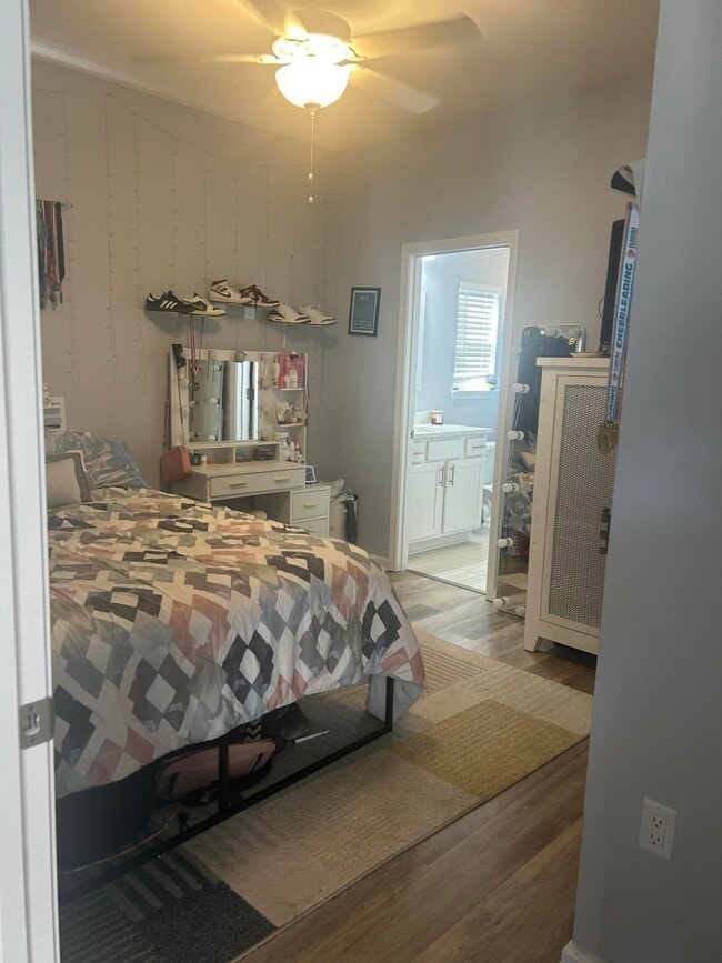 Building Photo - 250 Jefferson St