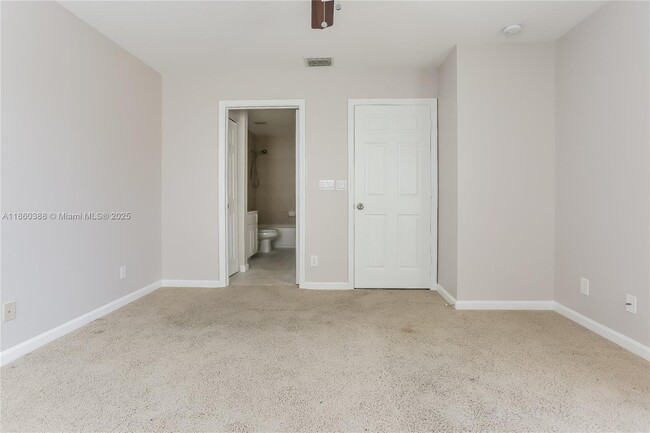 Building Photo - 4200 Turnberry Cir