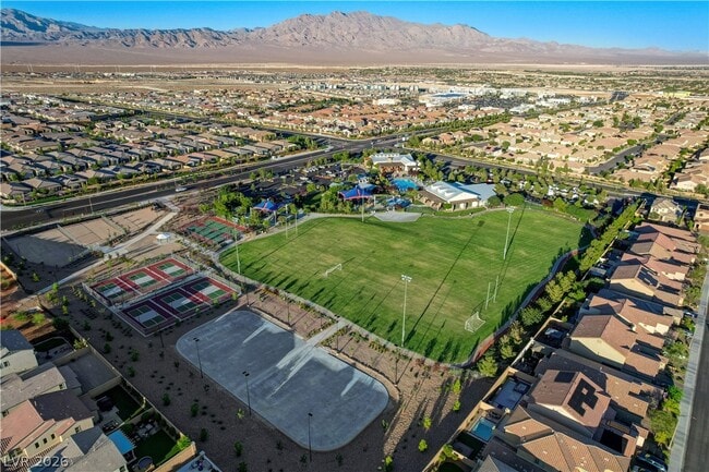 Building Photo - 8067 Tank Loop St