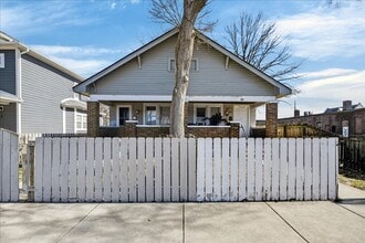 Building Photo - 1011 Lasalle St