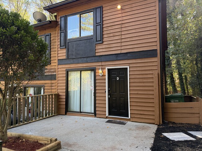 Building Photo - 6473 Klinect Ct