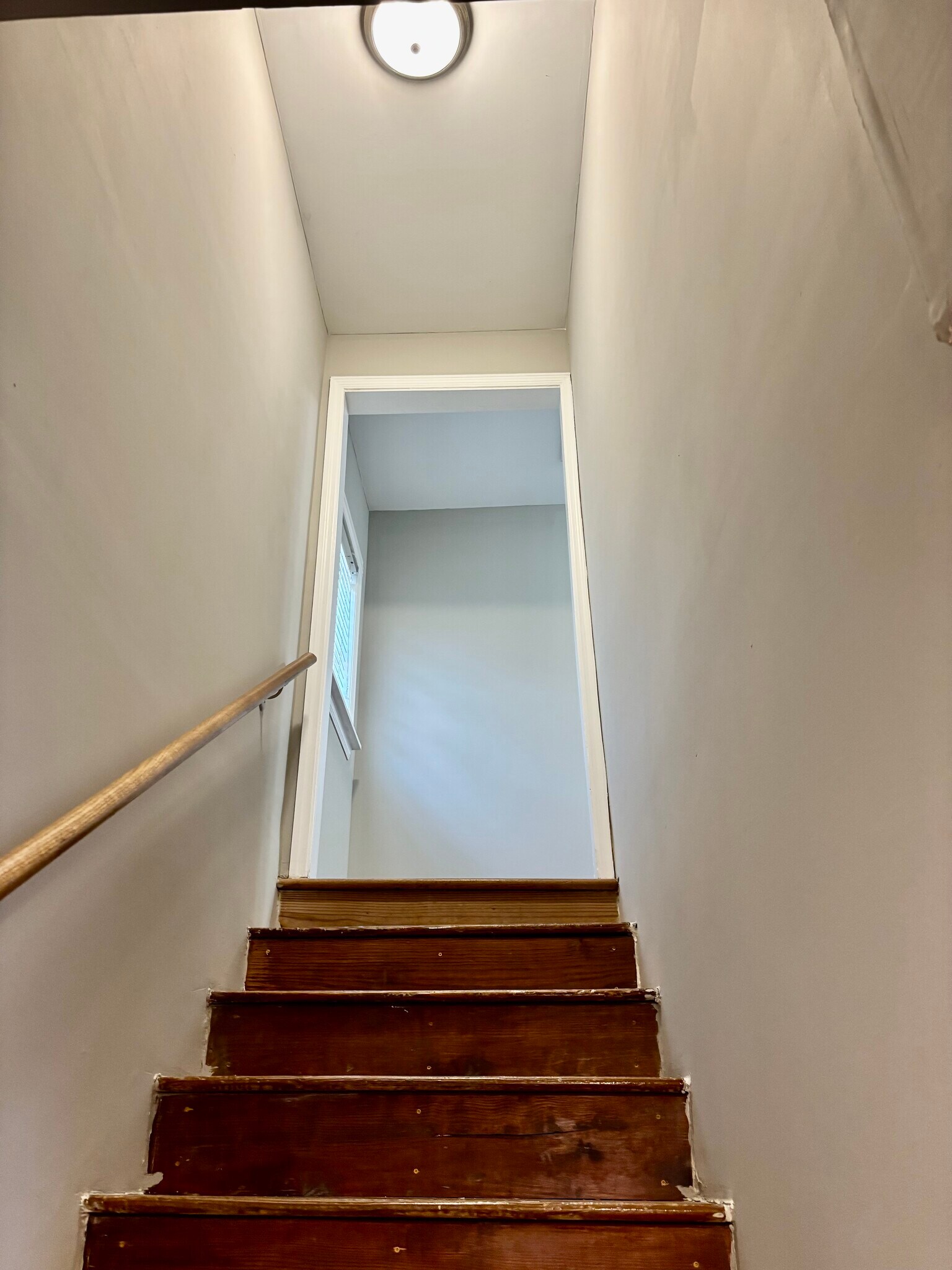 Building Photo - 185 Fishburne St