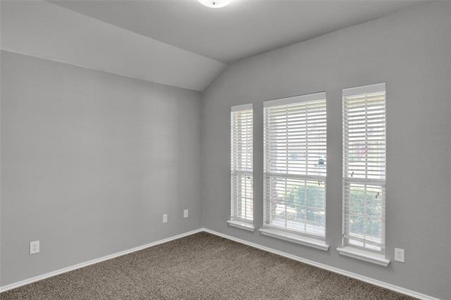 Building Photo - 9613 Sleepy Hollow Dr