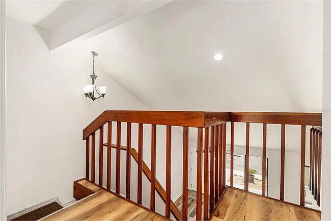 Building Photo - 4724 SW 67th Terrace