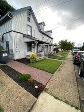 Building Photo - 22 Lockwood St