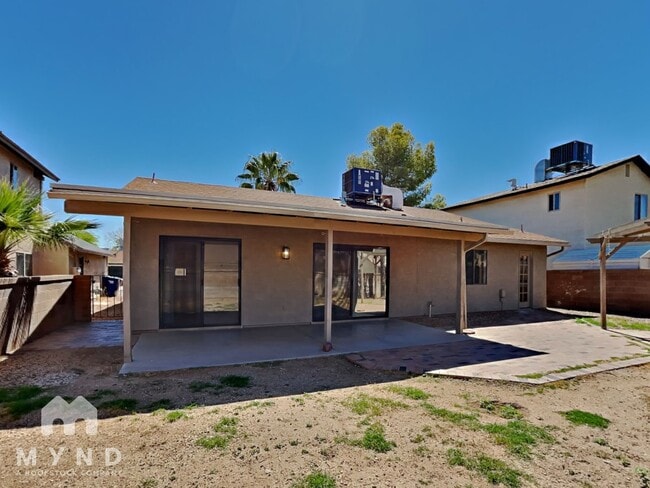 Building Photo - 213 N Jacs Pl