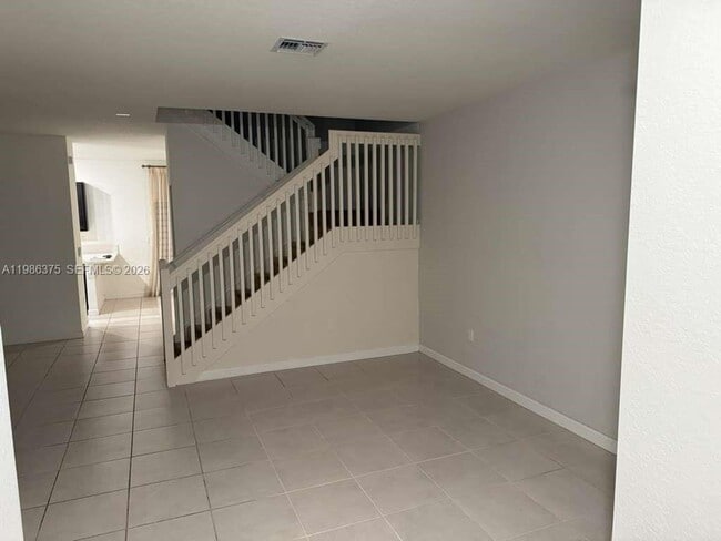 Building Photo - 20773 NE 5th Ct