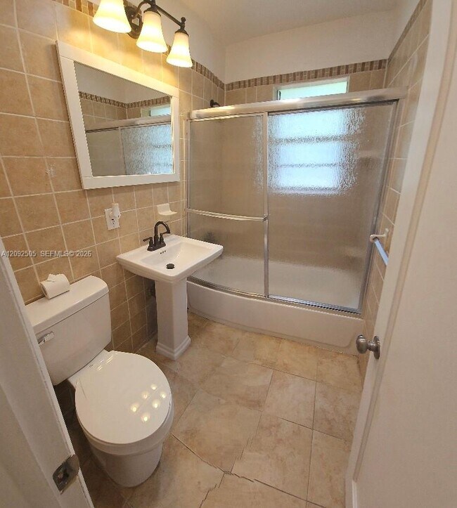 Building Photo - 2111 Wiley Ct