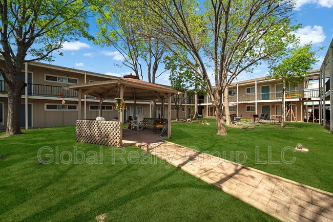 Building Photo - 255 E Rampart Dr