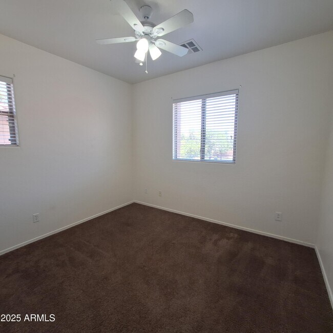 Building Photo - 5318 W Chisum Trail