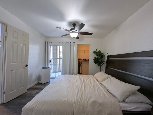 Building Photo - Available November 1, 2025 | A charming gr...