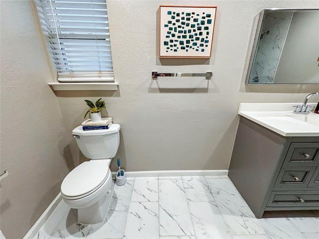 Building Photo - 1605 Glenwick Dr