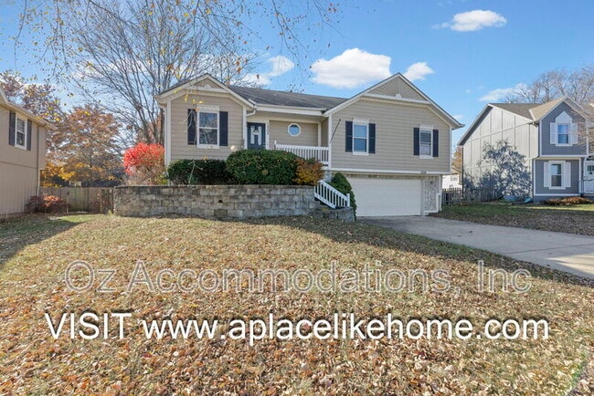 Building Photo - 15306 Riley St