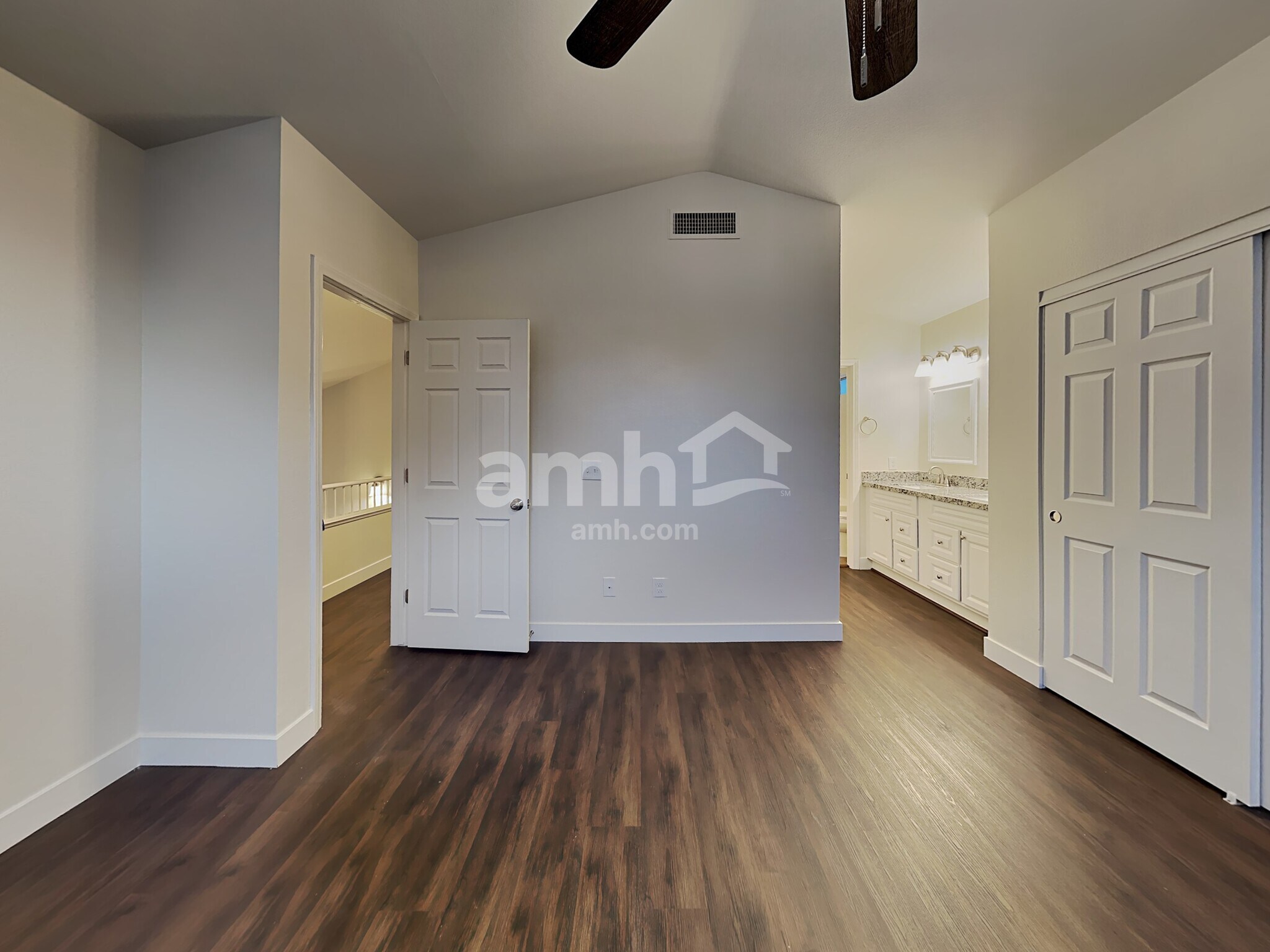 Building Photo - 6130 Peach Blossom Ln