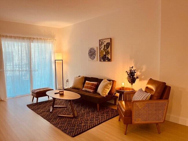 Building Photo - 120 Douglas Rd