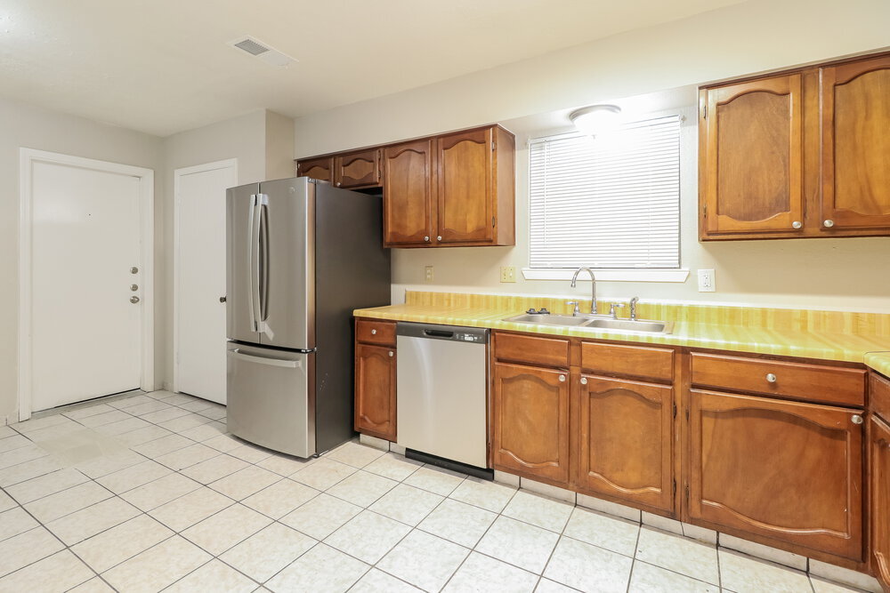 Building Photo - 6403 Fallengate Dr