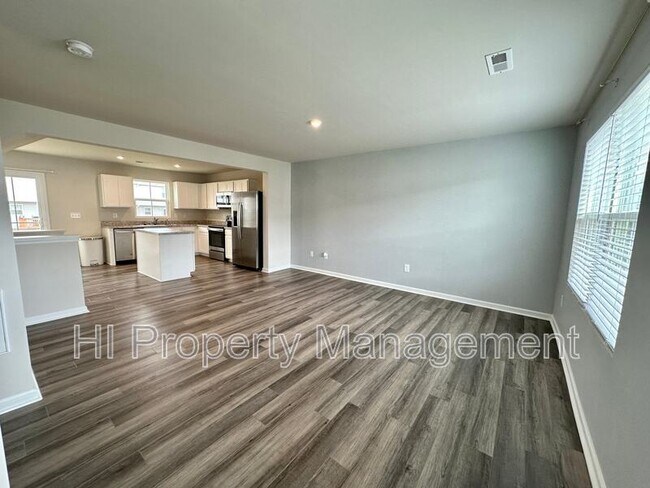 Building Photo - 11 High Pne Trl