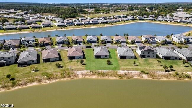 Building Photo - 13846 Pine Lodge Ln