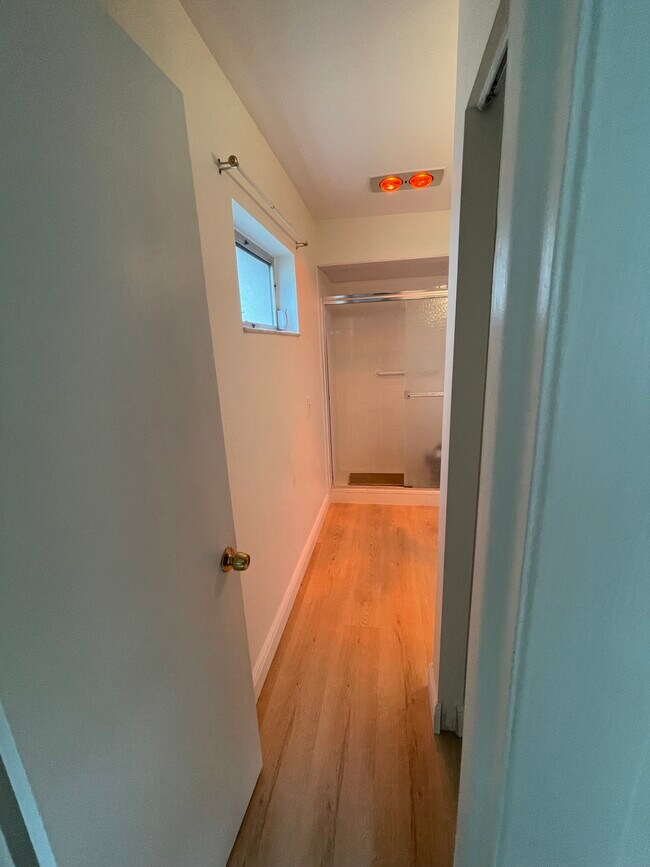 Building Photo - 2441 SW 82nd Ave