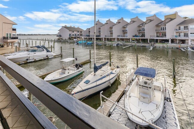 Building Photo - 3663 E NASA Pkwy