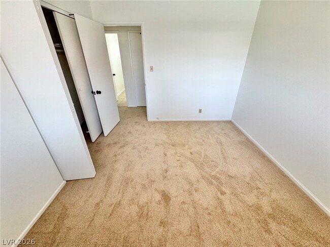 Building Photo - 2913 Colanthe Ave