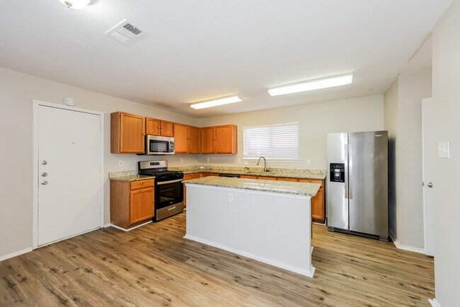 Building Photo - 2133 Pecan Creek Dr