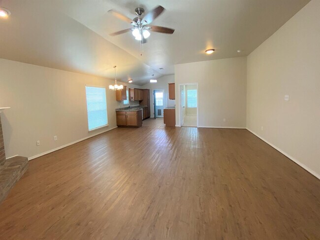 Building Photo - 2011 100th St