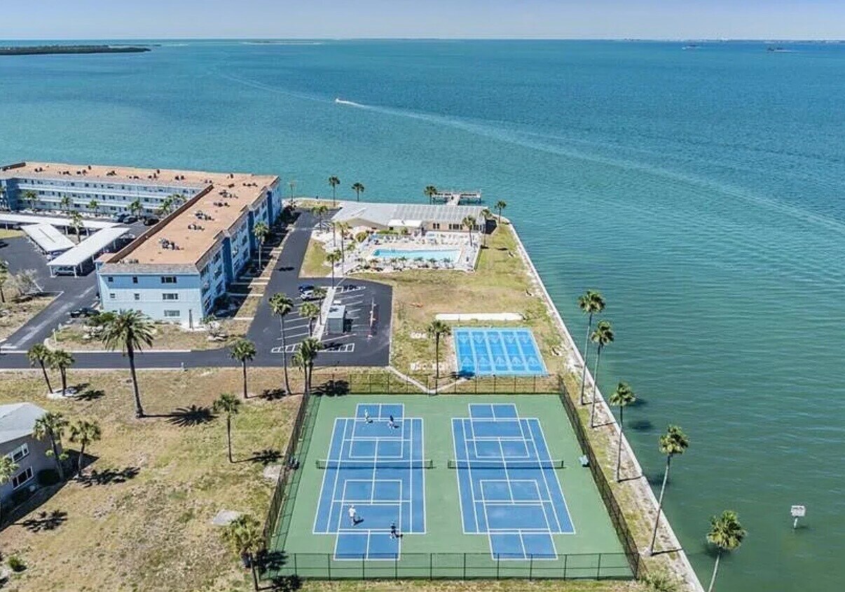 Building Photo - 9 Forbes Pl