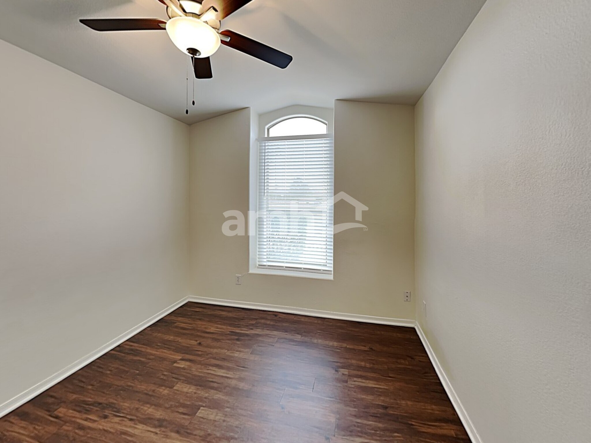 Building Photo - 9803 E Olla Ave