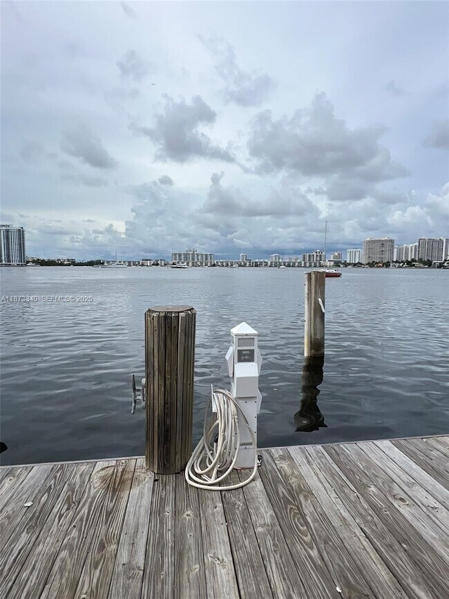 Building Photo - 2777 NE 165th Terrace