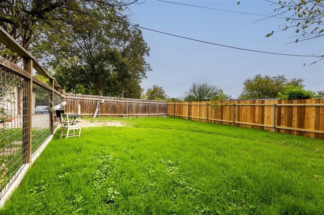 Building Photo - 1411 Braes Ridge Dr