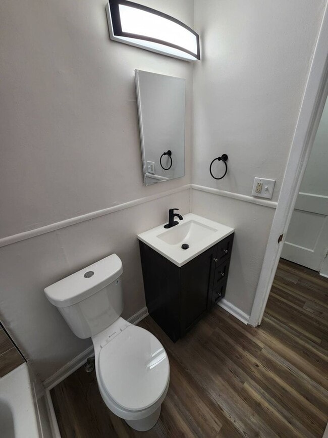 Building Photo - 2-Bedroom + Bonus Room Bungalow with Basement – Flexible Living Space