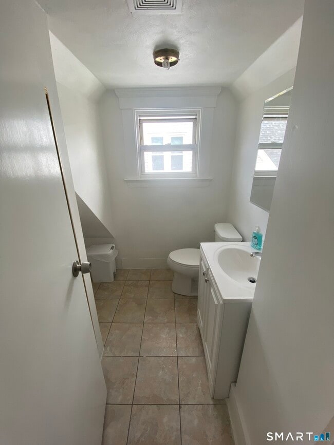 Building Photo - 358 Blohm St