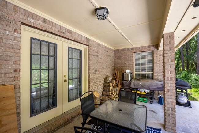 Building Photo - Welcome Home