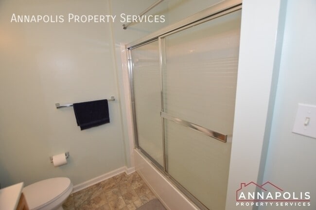 Building Photo - 915 Nanticoke Run Way